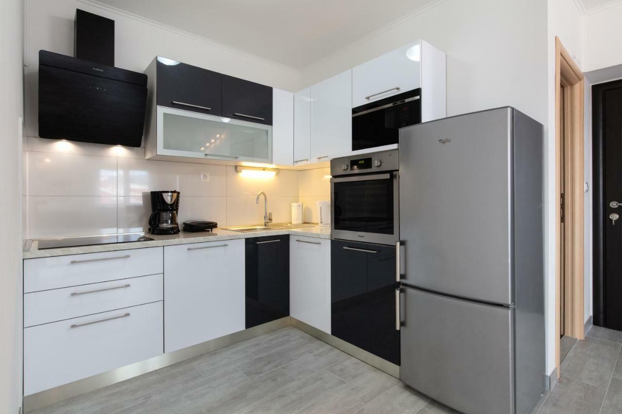Villa Apartments Kordic Kaštela Exterior foto