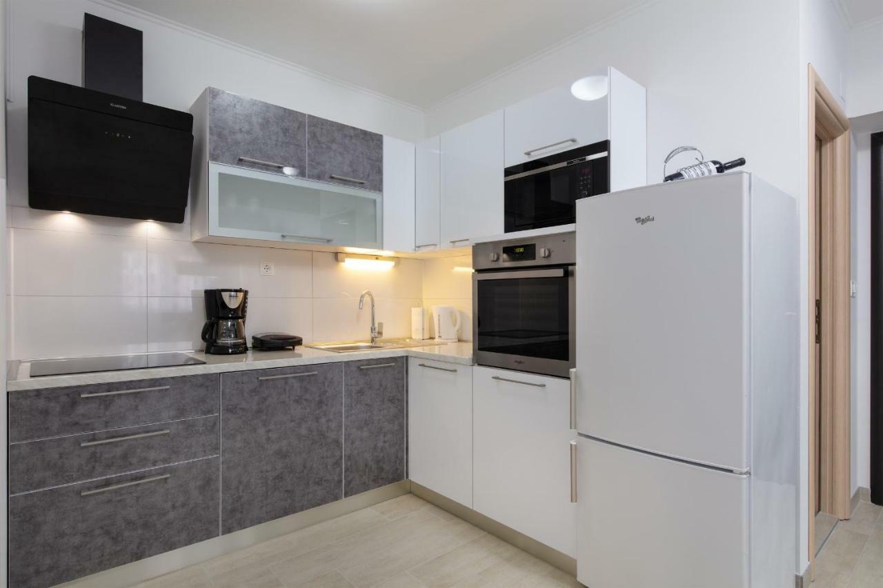 Villa Apartments Kordic Kaštela Exterior foto